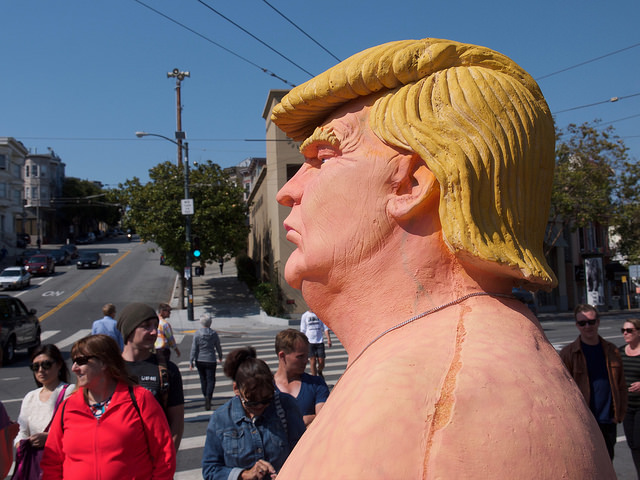 trump statue lytle